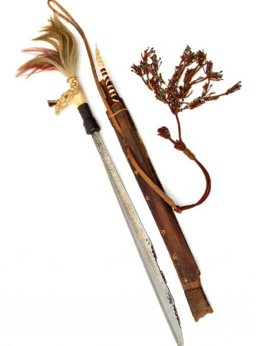 001539 Borneo, Upper Mahakam, Dayak, sword