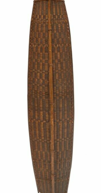 001544 Sulawesi, Bungku-laki, shield