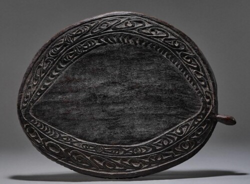 001572 Papua, Sentani Lake, dish