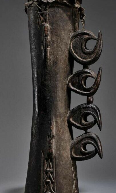 001573 Papua, Asmat, drum