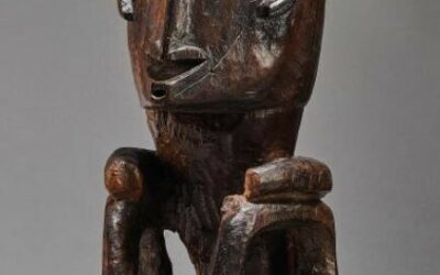 001574 Papua, Berau Bay (MacCluer Gulf), ancestor figure