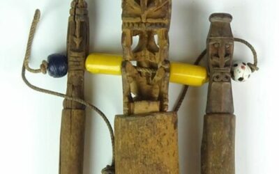 001586 Papua, Cenderawasih Bay, amulet