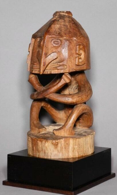 001602 Papua, Cenderawasih Bay, Biak, ancestor figure