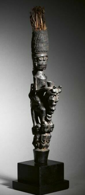 001606 Sumatra, Batak, top of a staff