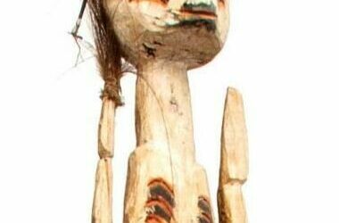 001644 Papua, Northwest Asmat, ceremonial dance pole