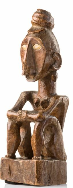 001679 Moluccas, Southwest, ancestor figure