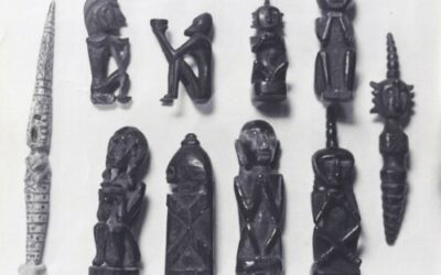 001801 Moluccas, Tanimbar, small ancestor figures