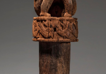 001831 Borneo, Central Kalimantan, Dayak, pole