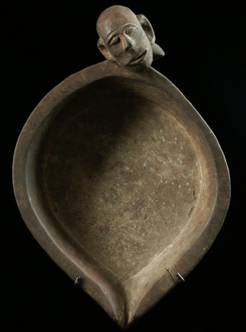 001880 Nias, a ceremonial bowl